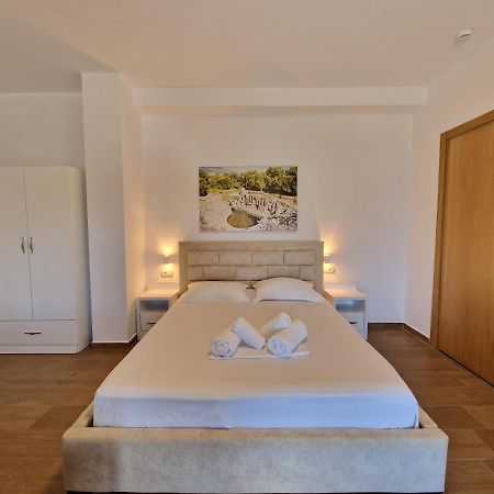 Hotel Queen Margaret Seaside Ksamil Eksteriør bilde