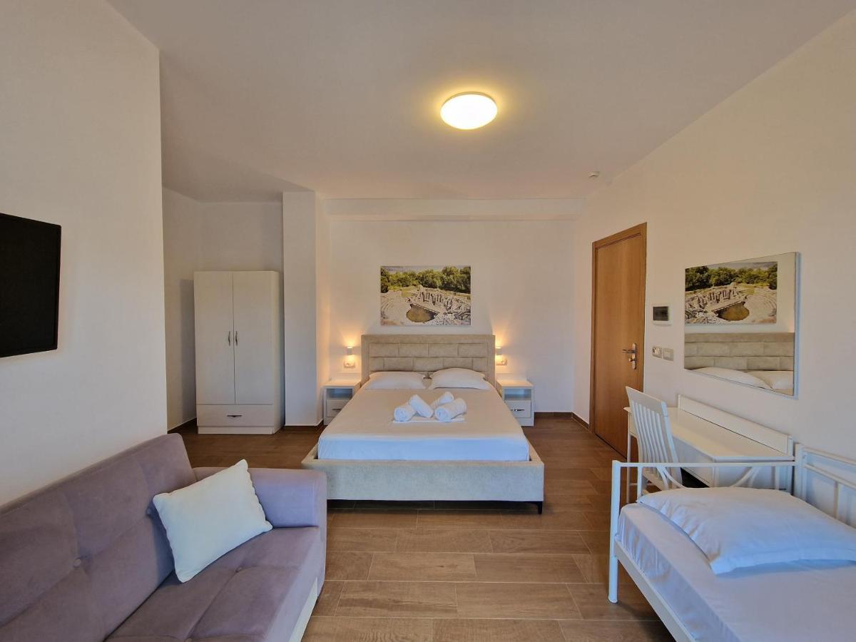 Hotel Queen Margaret Seaside Ksamil Eksteriør bilde