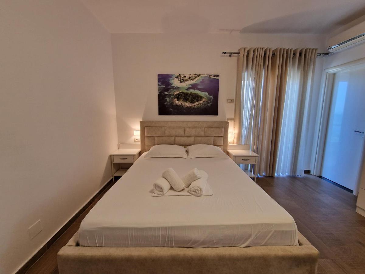Hotel Queen Margaret Seaside Ksamil Eksteriør bilde