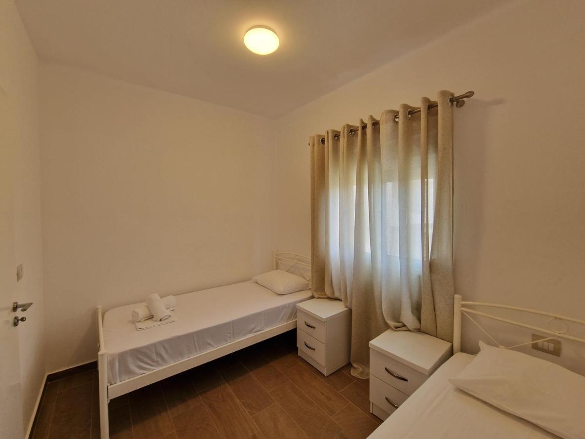 Hotel Queen Margaret Seaside Ksamil Eksteriør bilde
