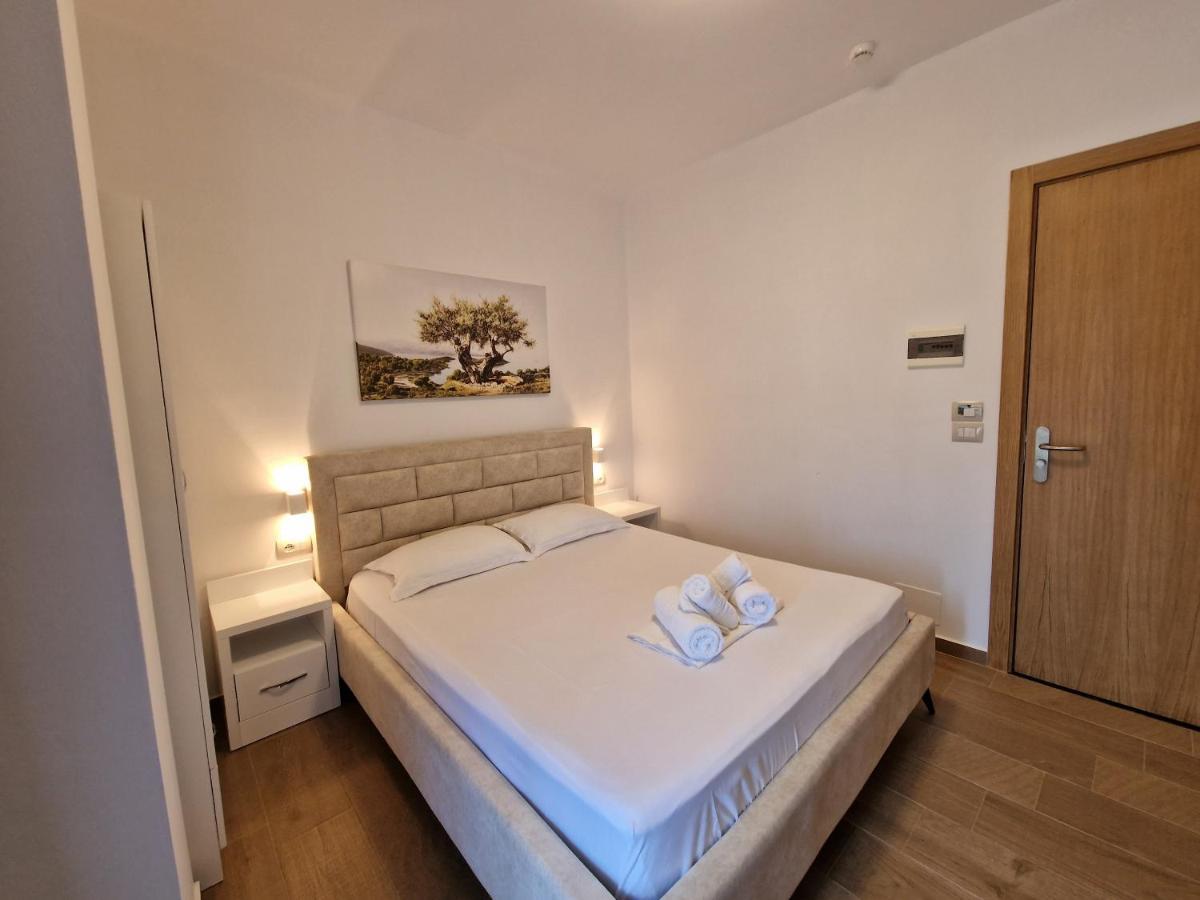Hotel Queen Margaret Seaside Ksamil Eksteriør bilde