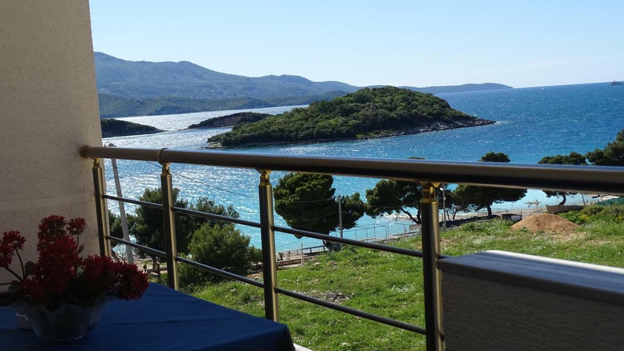Hotel Queen Margaret Seaside Ksamil Eksteriør bilde