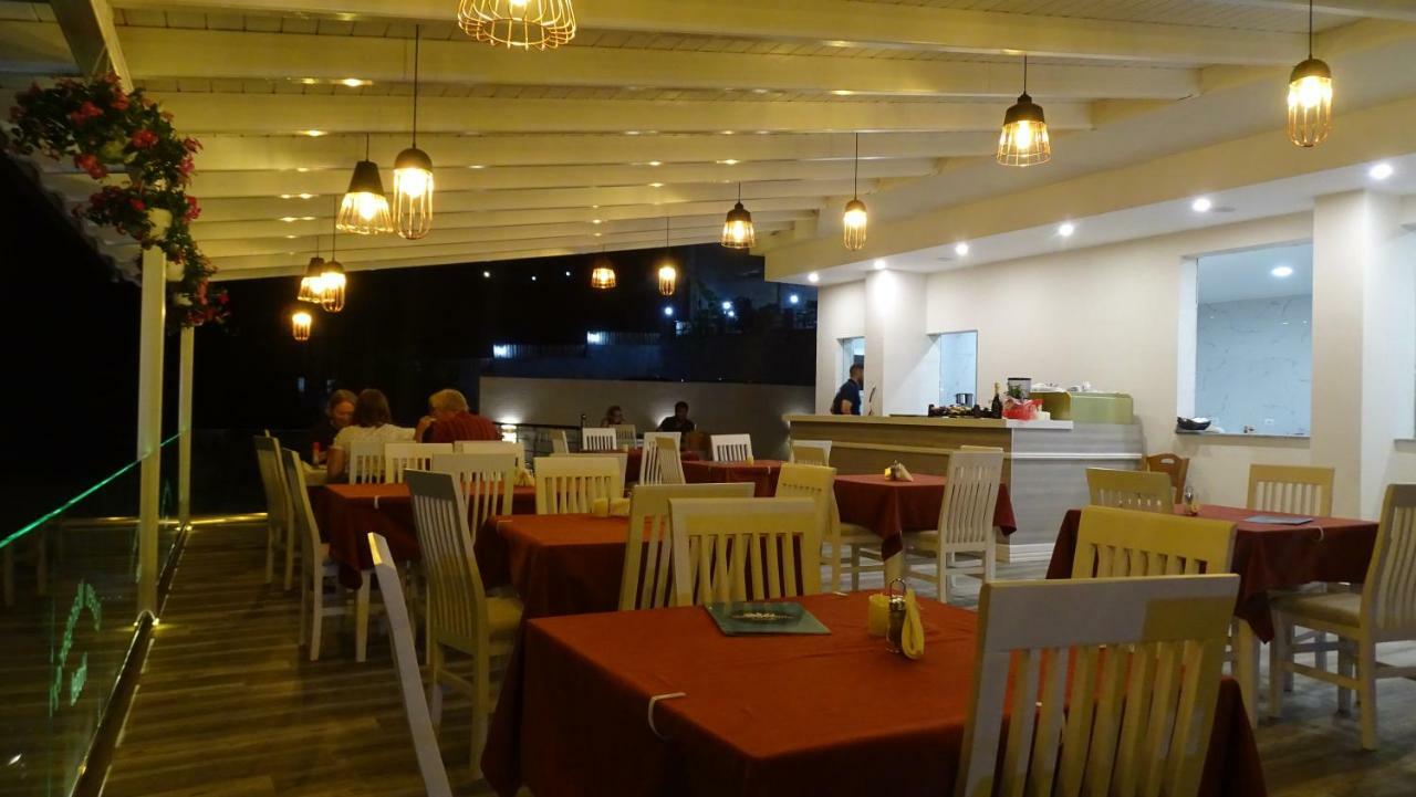 Hotel Queen Margaret Seaside Ksamil Eksteriør bilde